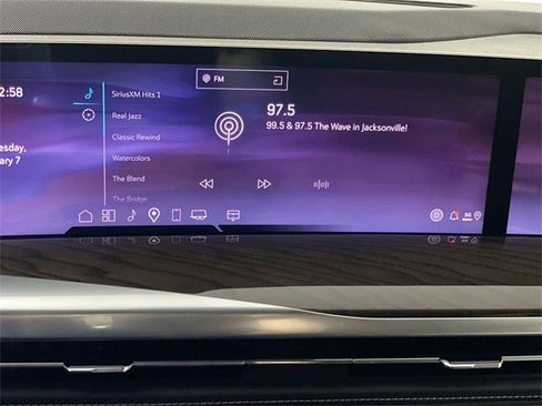 Used 2025 Cadillac Escalade Premium Luxury Platinum image 12