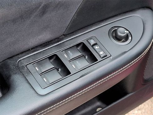 Used 2014 Chrysler 200 Limited w/ Sun/Sound Group image 19