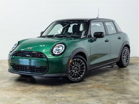 Certified 2025 MINI Cooper S image 8