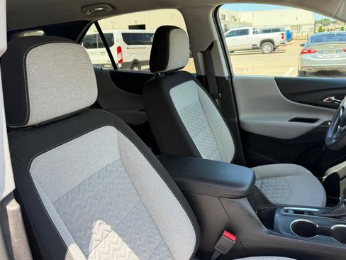 Used 2023 Chevrolet Equinox LS w/ LS Convenience Package FWD image 27