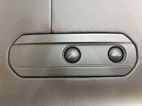 Used 2023 McLaren GT image 24