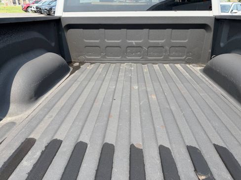 Used 2022 RAM 1500 Classic SLT w/ Electronics Convenience Group AWD/4WD image 43