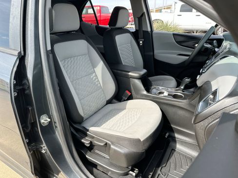 Used 2020 Chevrolet Equinox LS w/ LS Convenience Package image 23