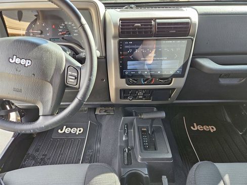 Used 2006 Jeep Wrangler Unlimited image 11