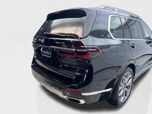Used 2023 BMW X7 xDrive40i AWD/4WD image 18