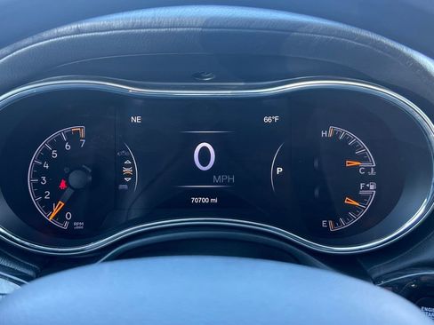 Used 2020 Jeep Grand Cherokee Overland image 31