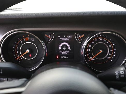 Used 2023 Jeep Wrangler Unlimited Sport AWD/4WD image 15