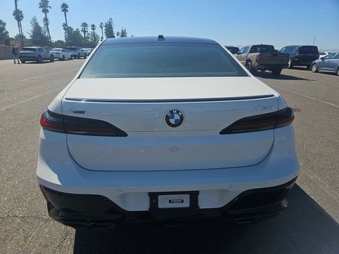 Used 2023 BMW 760i xDrive w/ Executive Package AWD/4WD image 5
