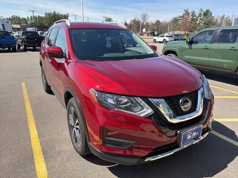 Used 2019 Nissan Rogue SV w/ Premium Package image 7