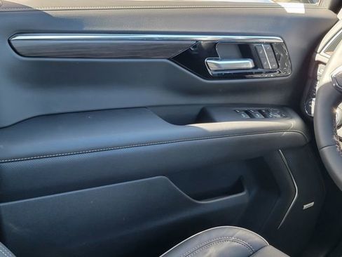 New 2025 Chevrolet Tahoe Premier w/ Sun And Tow Package image 24