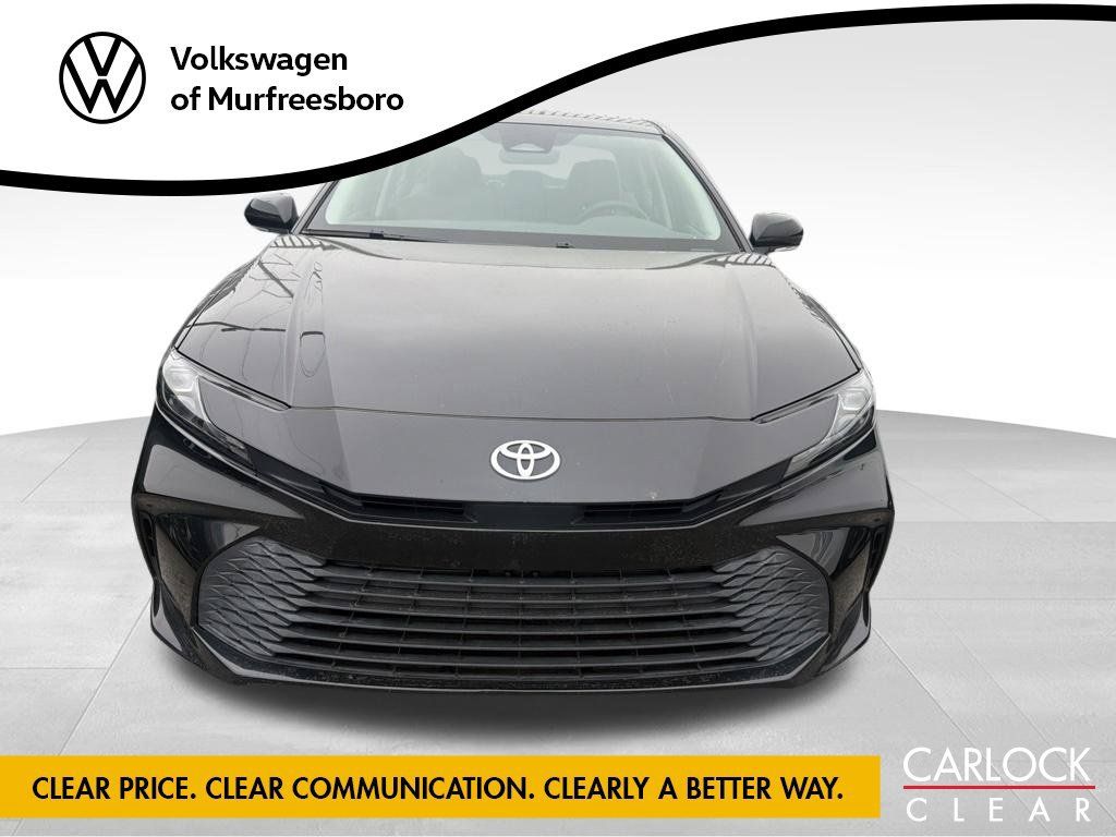 Used 2025 Toyota Camry LE w/ Convenience Package FWD image 4