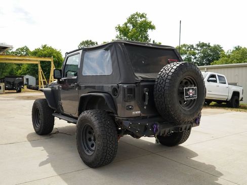 Used 2014 Jeep Wrangler Sport AWD/4WD image 4