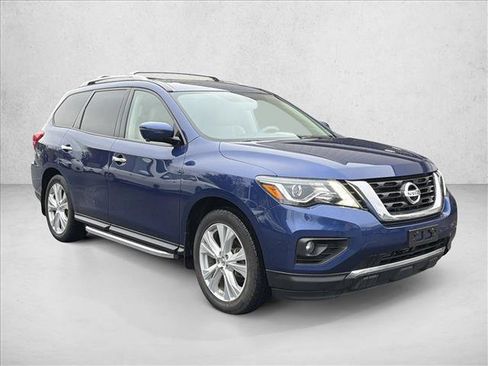 Used 2018 Nissan Pathfinder SL w/ SL Premium Package image 3