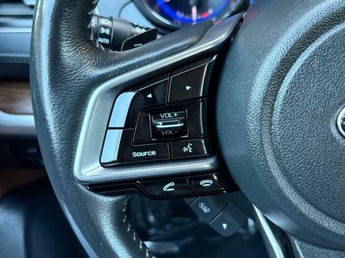Used 2018 Subaru Outback 3.6R Touring AWD/4WD image 28