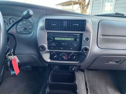 Used 2011 Ford Ranger XLT image 14