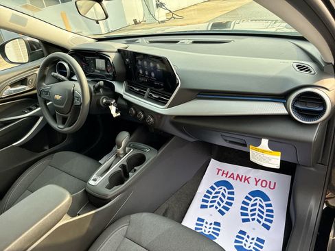 New 2026 Chevrolet Trax LS w/ LS Convenience Package FWD image 26