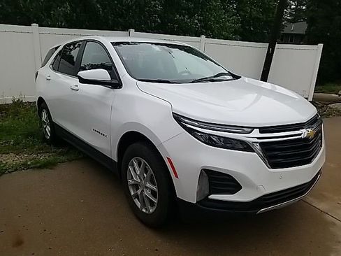 Certified 2024 Chevrolet Equinox LT AWD/4WD image 1