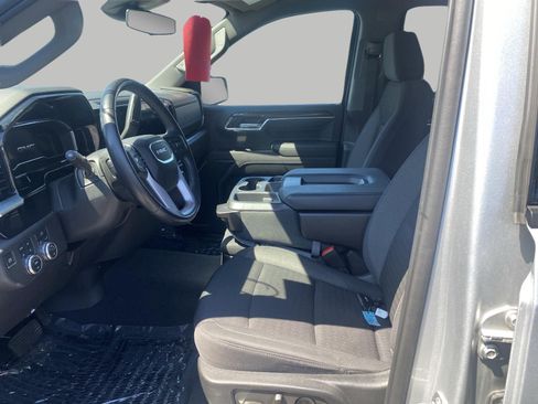 Used 2022 GMC Sierra 1500 Elevation w/ X31 Off-Road Package AWD/4WD image 10