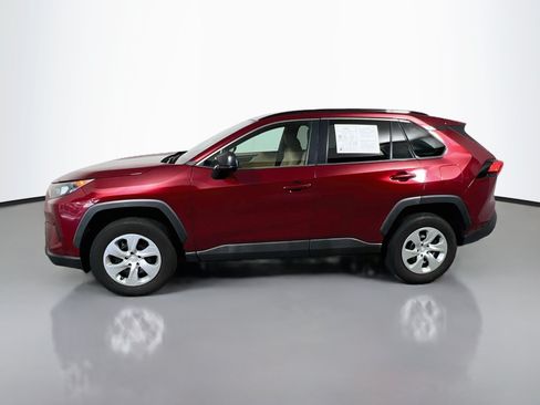 Used 2021 Toyota RAV4 LE FWD image 9