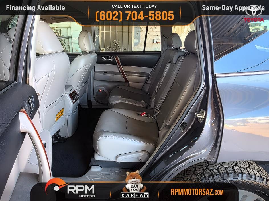 Used 2013 Toyota Highlander Limited w/ Protection Pkg FWD image 10