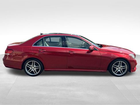 Used 2014 Mercedes-Benz E 350 4MATIC Sedan image 8