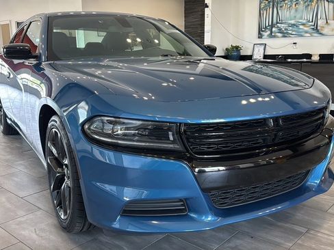 Used 2022 Dodge Charger SXT w/ Blacktop Package RWD image 1