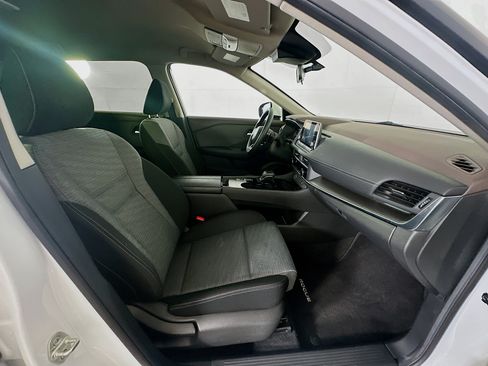 Used 2023 Nissan Rogue SV FWD image 29