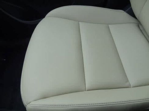 Used 2020 INFINITI QX50 Luxe w/ Navigation Package image 42