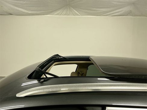 Used 2022 Audi Q5 2.0T Premium w/ Convenience Package image 19