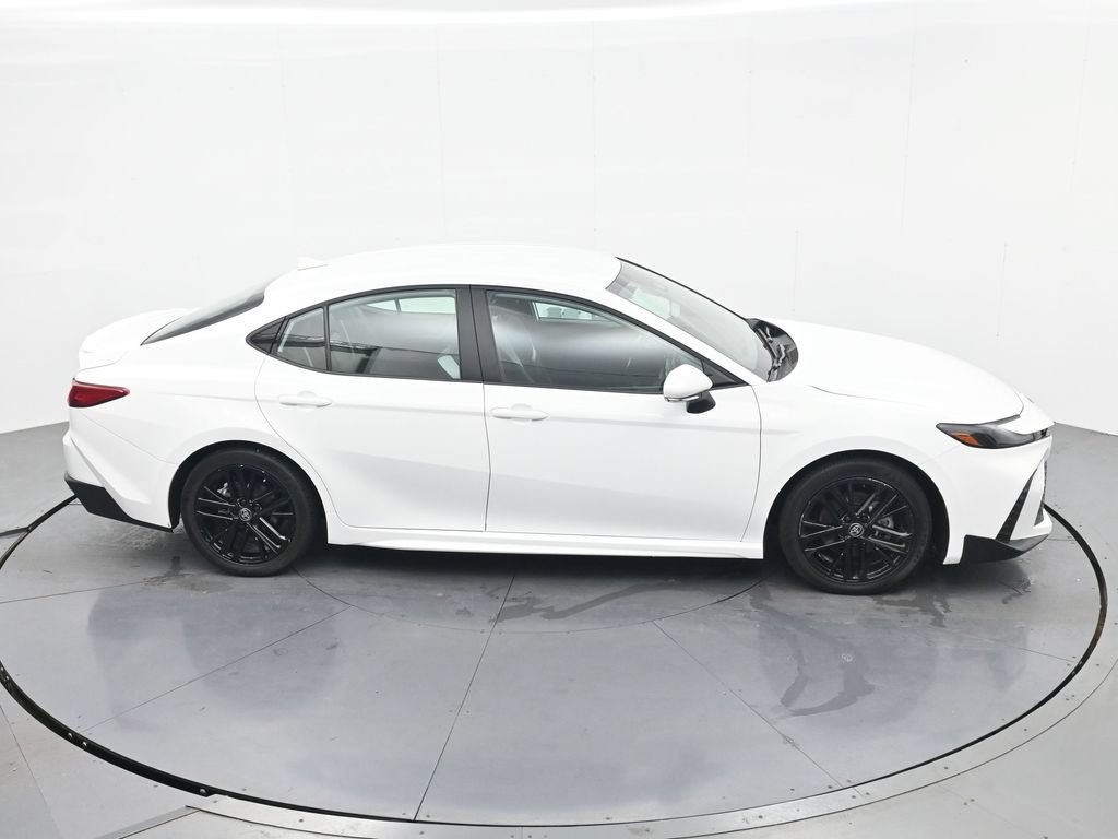 Used 2025 Toyota Camry SE FWD image 23
