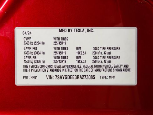 Used 2024 Tesla Model Y Long Range AWD/4WD image 27