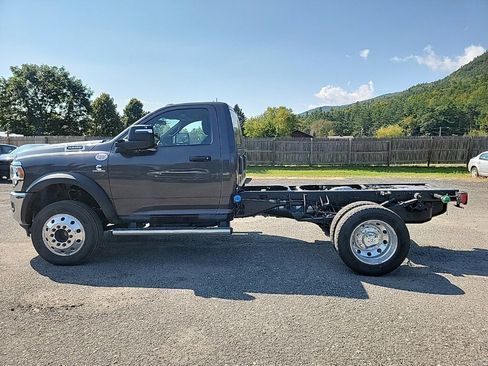 New 2024 RAM 5500 Tradesman image 8