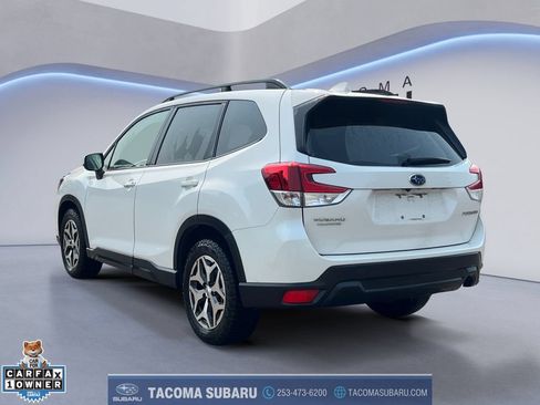 Used 2020 Subaru Forester Premium AWD/4WD image 3