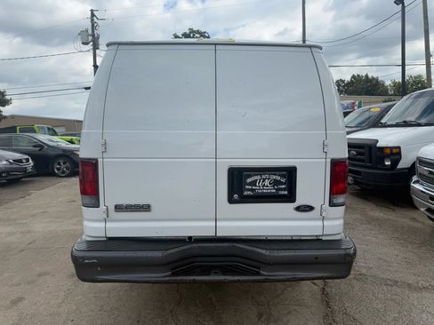 Used 2007 Ford E-250 and Econoline 250 Extended image 6