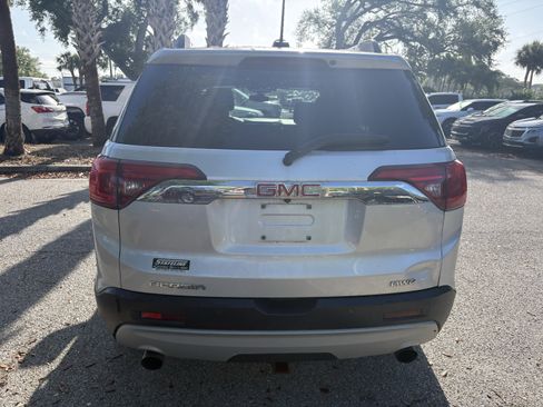 Used 2018 GMC Acadia SLE w/ Driver Alert Package I image 5