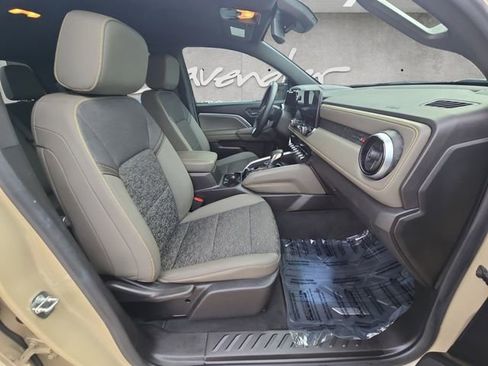 Used 2023 Chevrolet Colorado ZR2 image 24