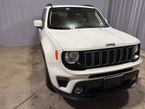 Used 2020 Jeep Renegade Latitude image 3