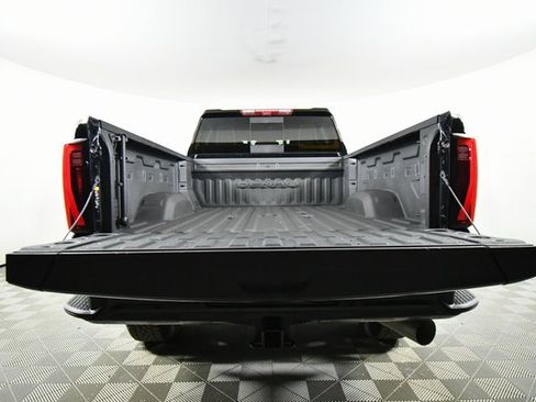 Used 2024 GMC Sierra 3500 Denali Ultimate image 27