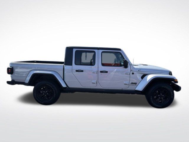 Used 2022 Jeep Gladiator Sport AWD/4WD image 7