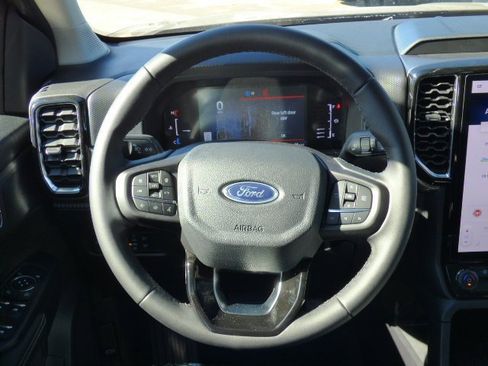 New 2025 Ford Ranger XLT image 3