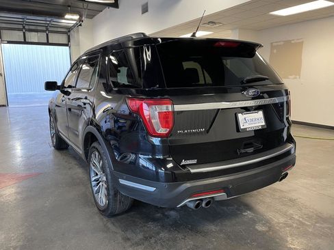 Used 2019 Ford Explorer Platinum image 9