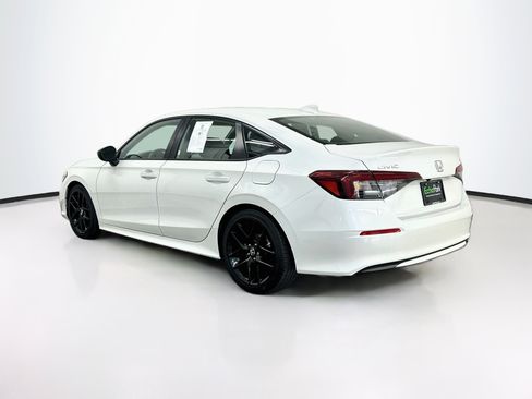 Used 2025 Honda Civic Sport image 5
