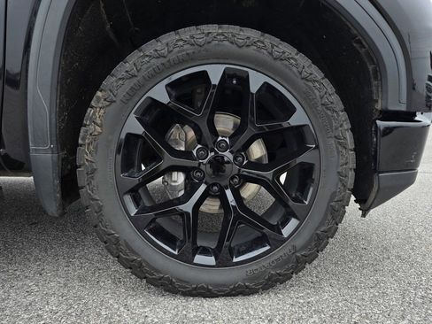 Used 2022 GMC Sierra 1500 Elevation w/ Elevation Premium Package image 28