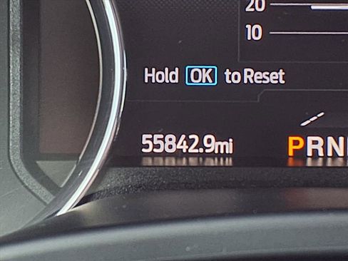 Used 2020 Ford F250 Lariat w/ Chrome Package image 27