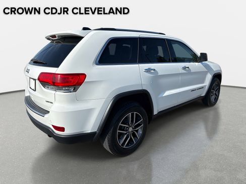 Used 2017 Jeep Grand Cherokee Limited w/ Luxury Group II RWD image 4