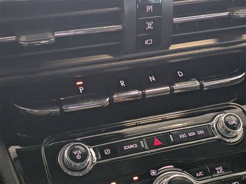 Used 2022 Lincoln Corsair AWD w/ Equipment Group 101A image 12