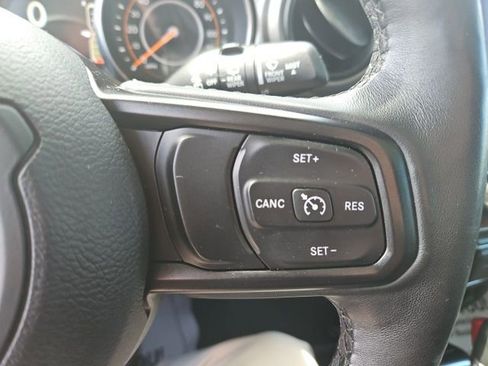 Used 2019 Jeep Wrangler Sport image 17