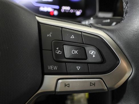 Used 2025 Volkswagen Jetta Sport FWD image 28