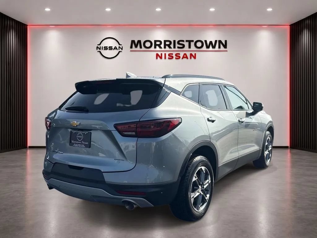 Used 2024 Chevrolet Blazer LT AWD/4WD image 3