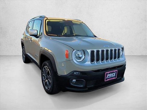 Used 2015 Jeep Renegade Limited image 3